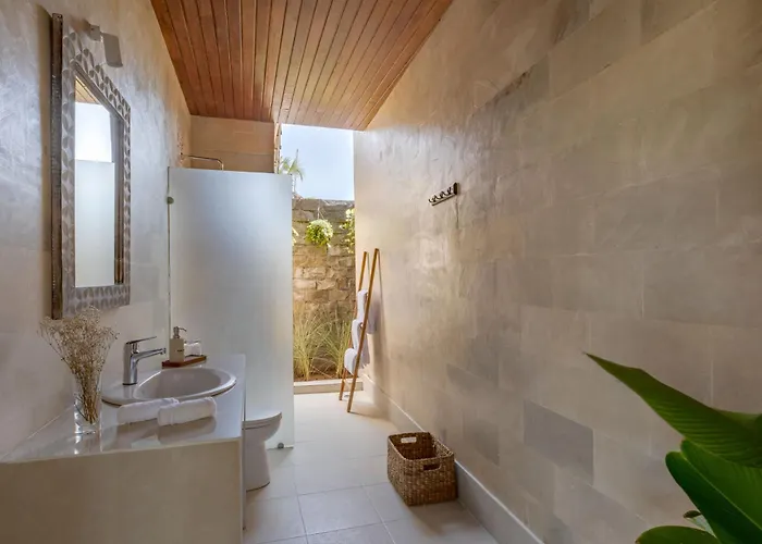 Peaceful Private In Villa